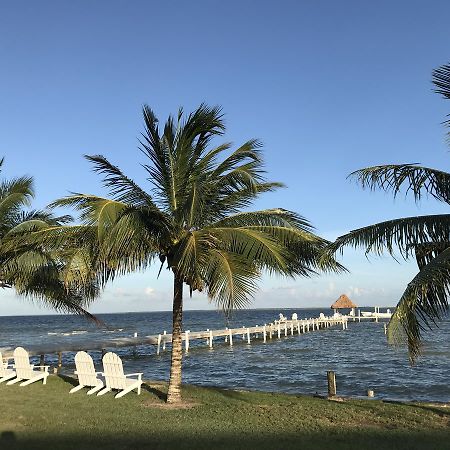 Tilt-Ta-Dock Resort Belize Корозал Екстериор снимка