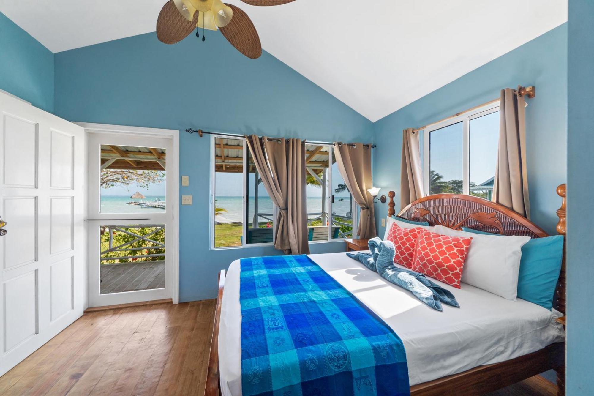 Tilt-Ta-Dock Resort Belize Корозал Екстериор снимка