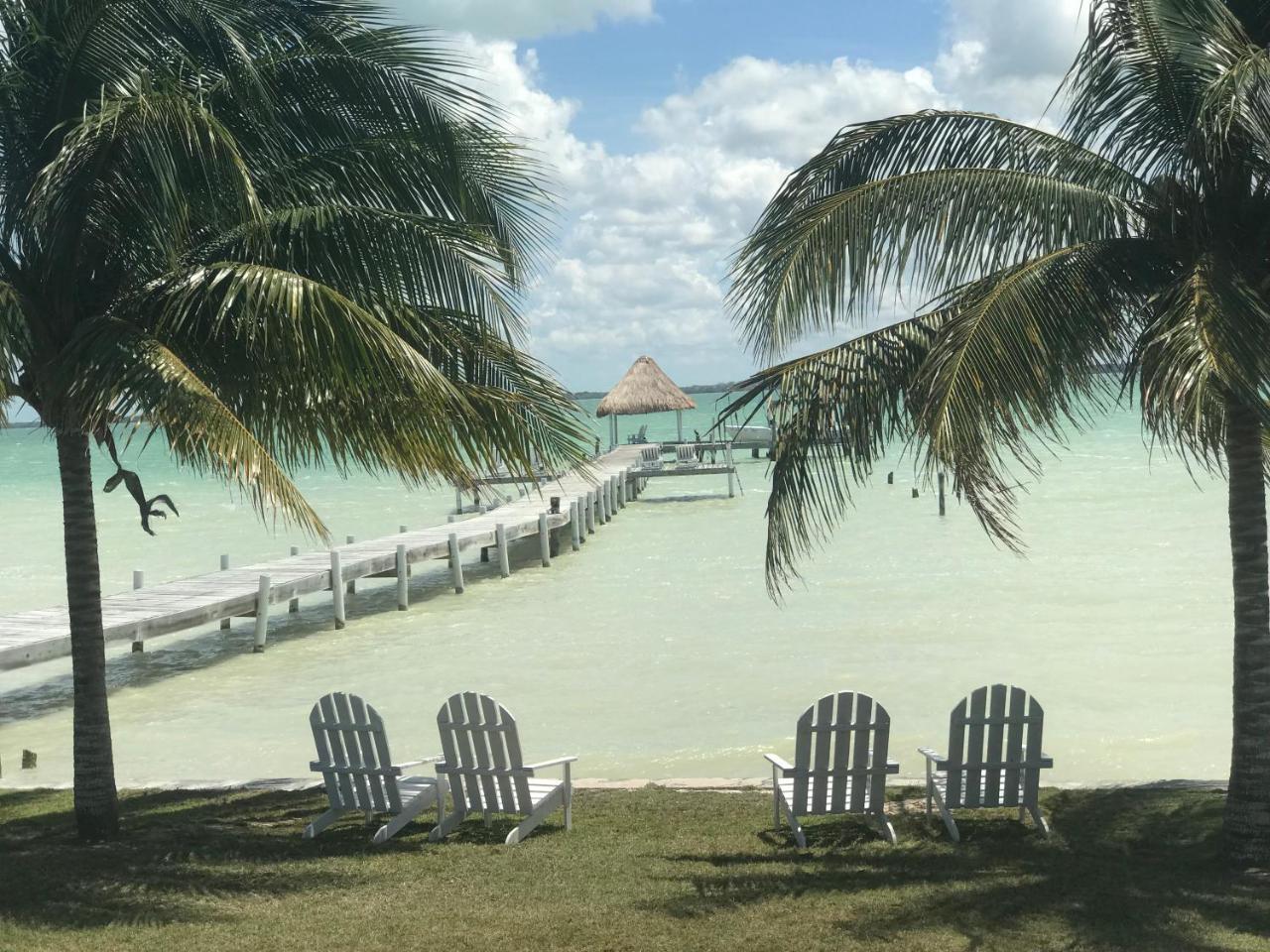Tilt-Ta-Dock Resort Belize Корозал Екстериор снимка